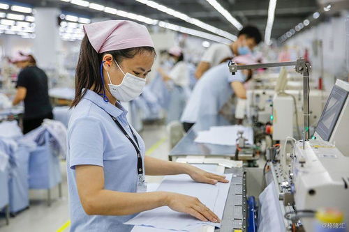 外貿(mào)訂單驟降，復(fù)工鞋帽零售企業(yè)如何破局求生？